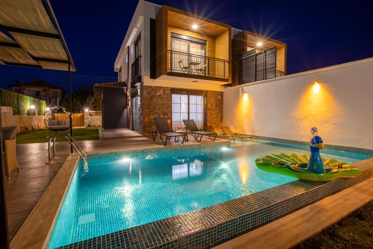 Villa Mayura Каш Екстериор снимка