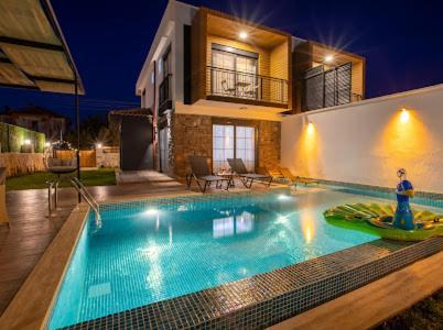 Villa Mayura Каш Екстериор снимка
